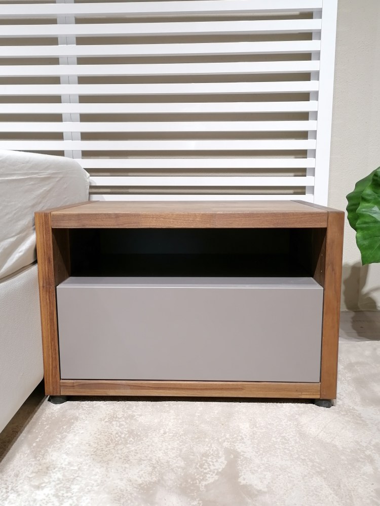 KCN1102 BED TABLE 575*405*395mm
